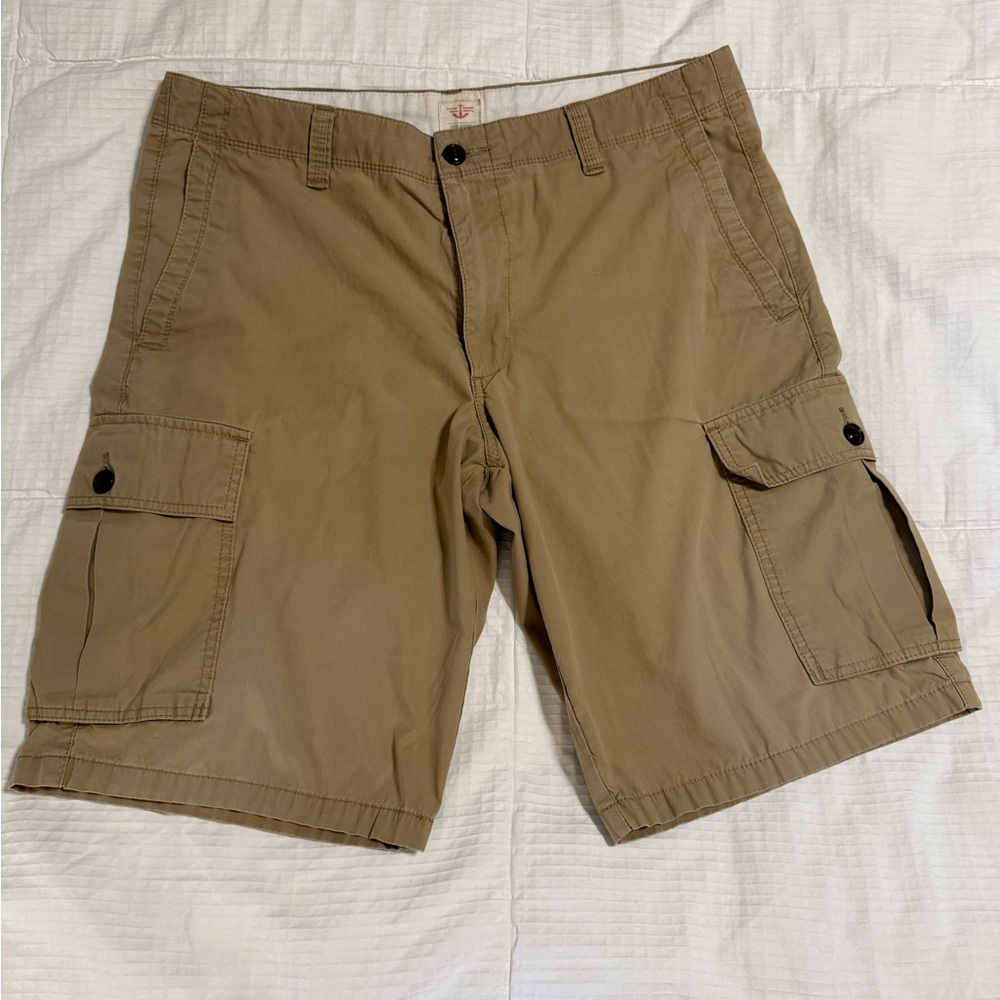 Dockers Men's Tan Cargo Shorts